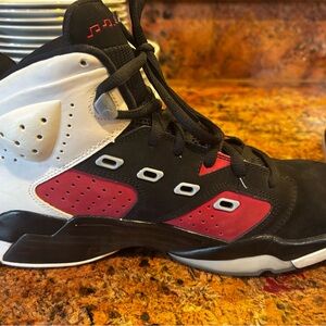 Nike Air Jordan’s men size 10- excellent condition!!!